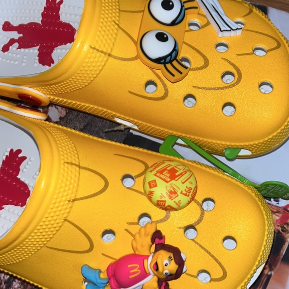 🍟 🐊🍟• 🐊 CROCS x McDonald Collab 🐊• 🍟🐊🍟 - Picture 3 of 8